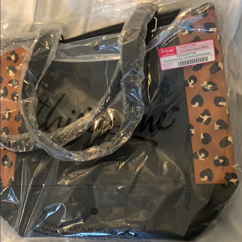 Thirty-One colorBlock NWT Tote Blck Beauty Pebble